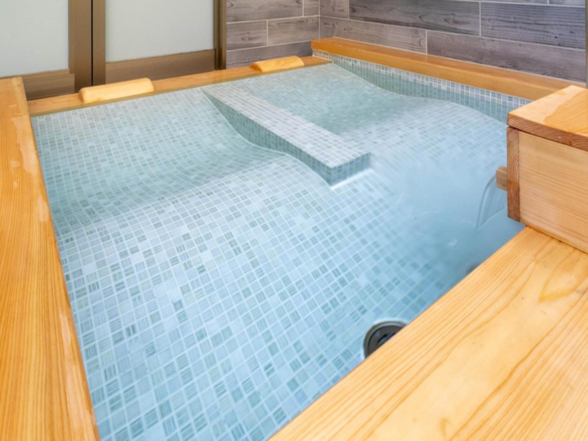 Nishitetsu Croom Hotel 3*